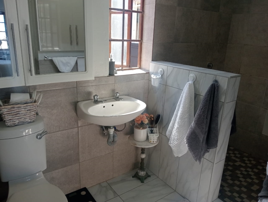 3 Bedroom Property for Sale in Wavecrest Eastern Cape